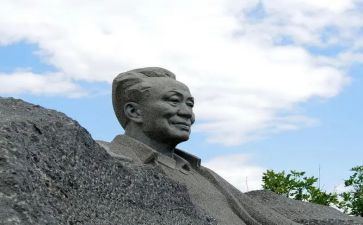《梦》艾青读后感8篇