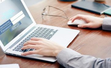 财务科上半年工作总结下半年工作计划6篇