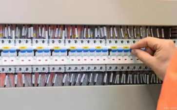 电气师述职报告模板8篇