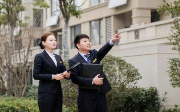 年终总结服务员8篇