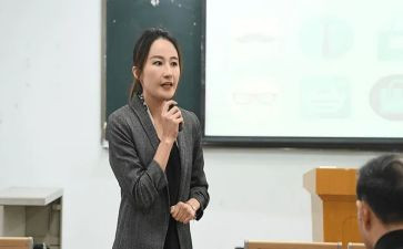 讲课中心得体会7篇