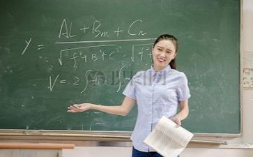 教研员年度述职报告5篇