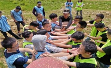 贫困单亲家庭申请书7篇