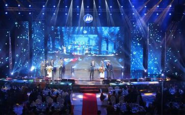 公司年会发言稿致辞范文7篇