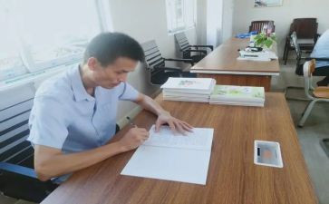 评语文高级教师的述职报告8篇