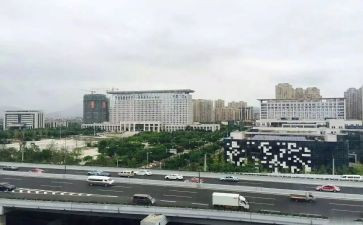 区府工作报告2022年推荐7篇