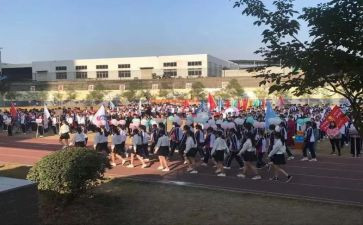 我们班的乐天派作文6篇