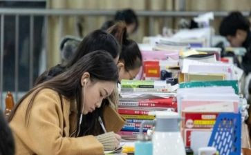 小学一年级班主任开学讲话稿8篇