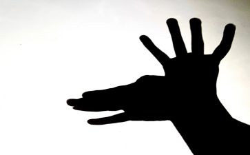 都影子的人读后感7篇