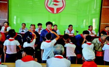 大学生助学金申请书模板最新5篇